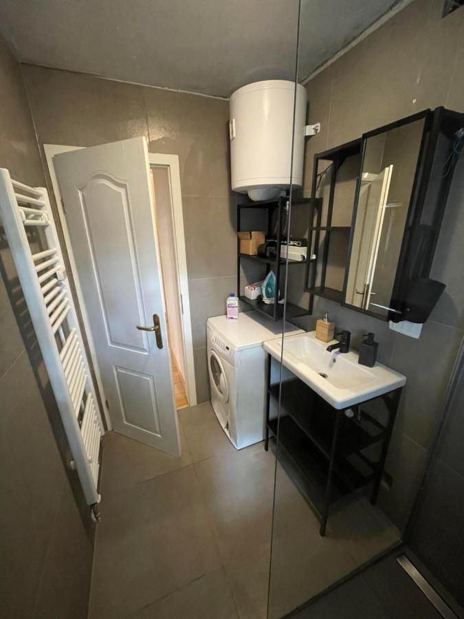 Peter Pan Apartment & Free Parking ลูบลิยานา ภายนอก รูปภาพ